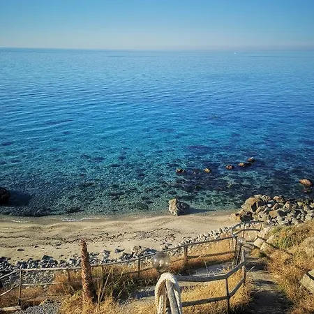 Mimosa- Per Le Vacanze Vicino A Tropea בריאטיקו