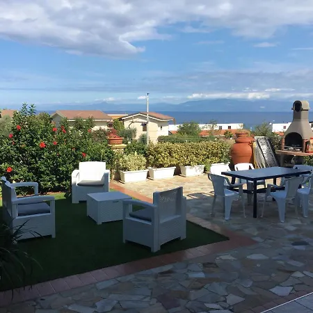 Mimosa- Per Le Vacanze Vicino A Tropea アパート ブリアーティコ