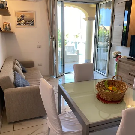 Mimosa- Per Le Vacanze Vicino A Tropea Бриатико