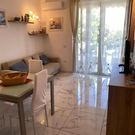 Mimosa- Per Le Vacanze Vicino A Tropea דירה