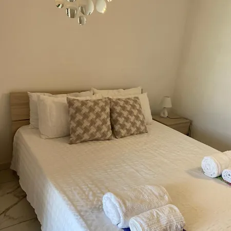 Mimosa- Per Le Vacanze Vicino A Tropea Бриатико