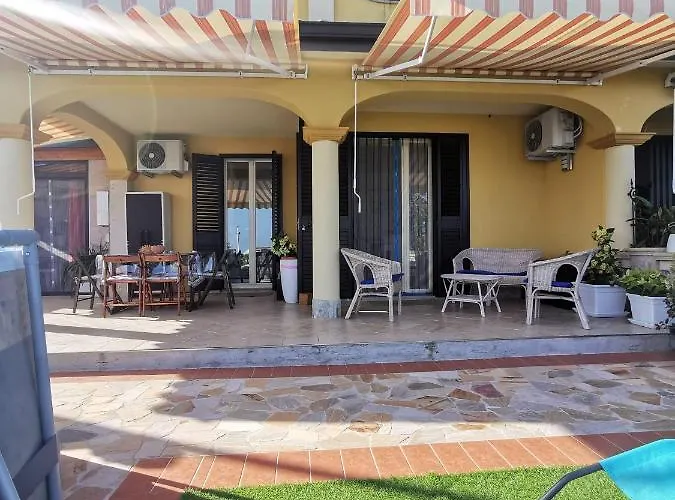 Mimosa- Per Le Vacanze Vicino A Tropea * Briatico