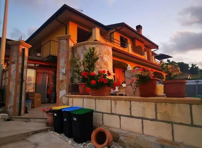 Apartman Mimosa- Per Le Vacanze Vicino A Tropea